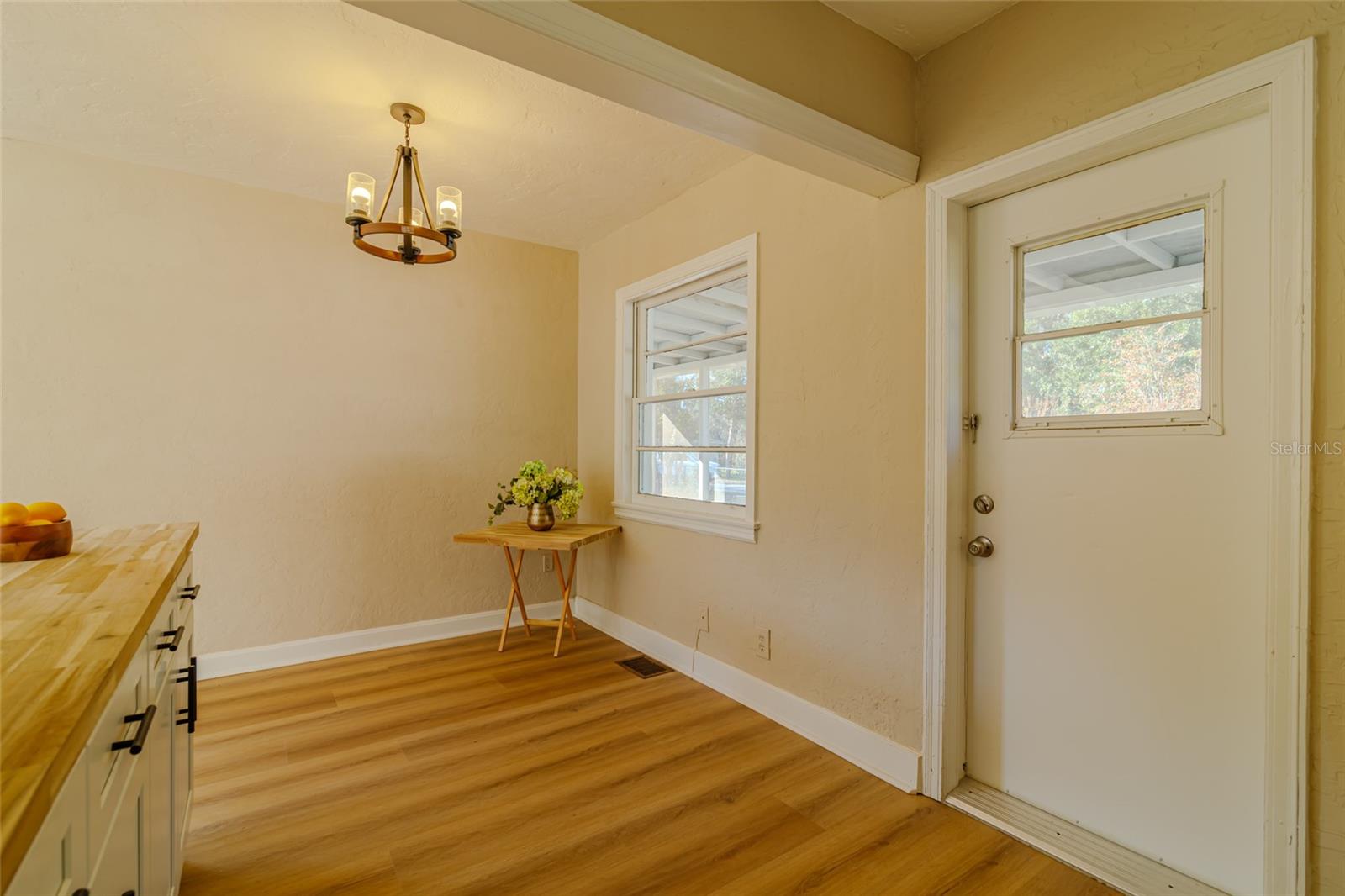 Image 18 of 58 For 910 11th Avenue