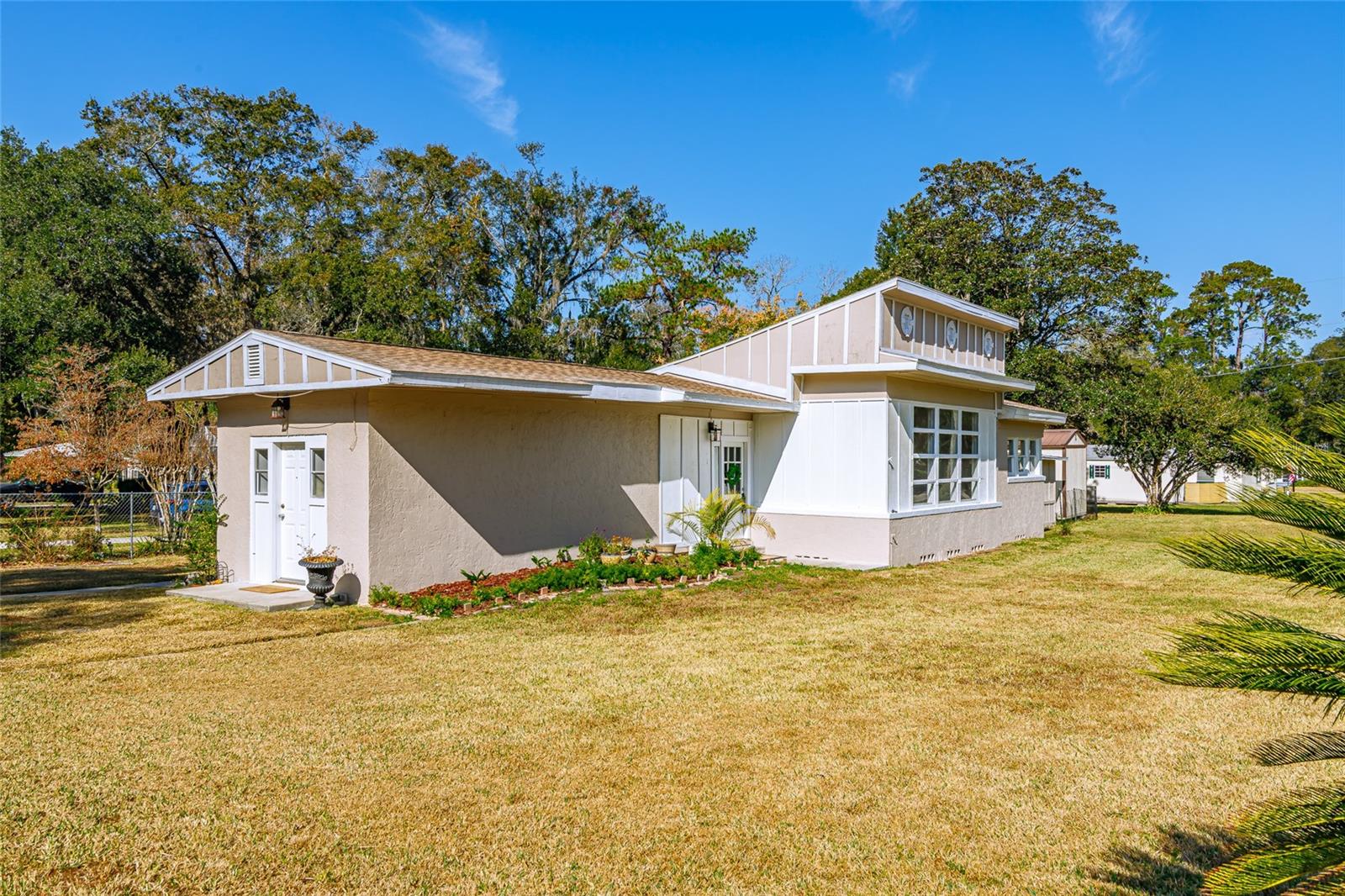 Image 3 of 58 For 910 11th Avenue