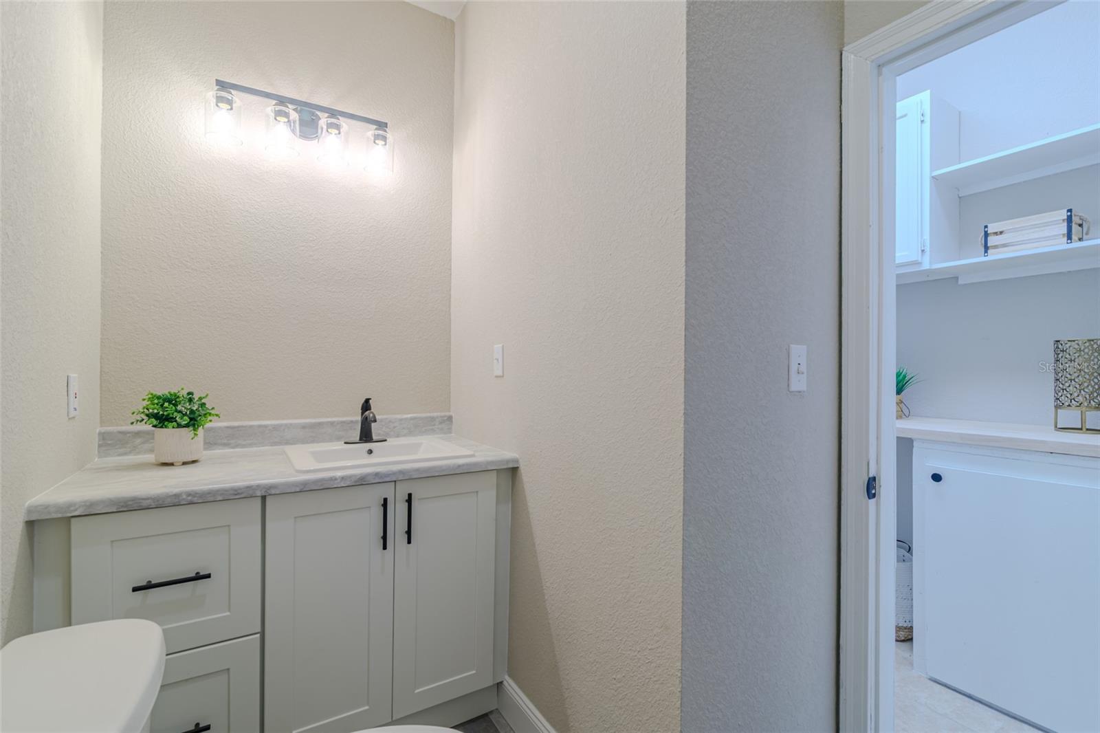 Image 43 of 58 For 910 11th Avenue