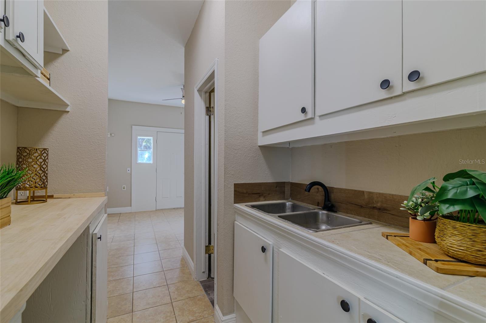 Image 47 of 58 For 910 11th Avenue