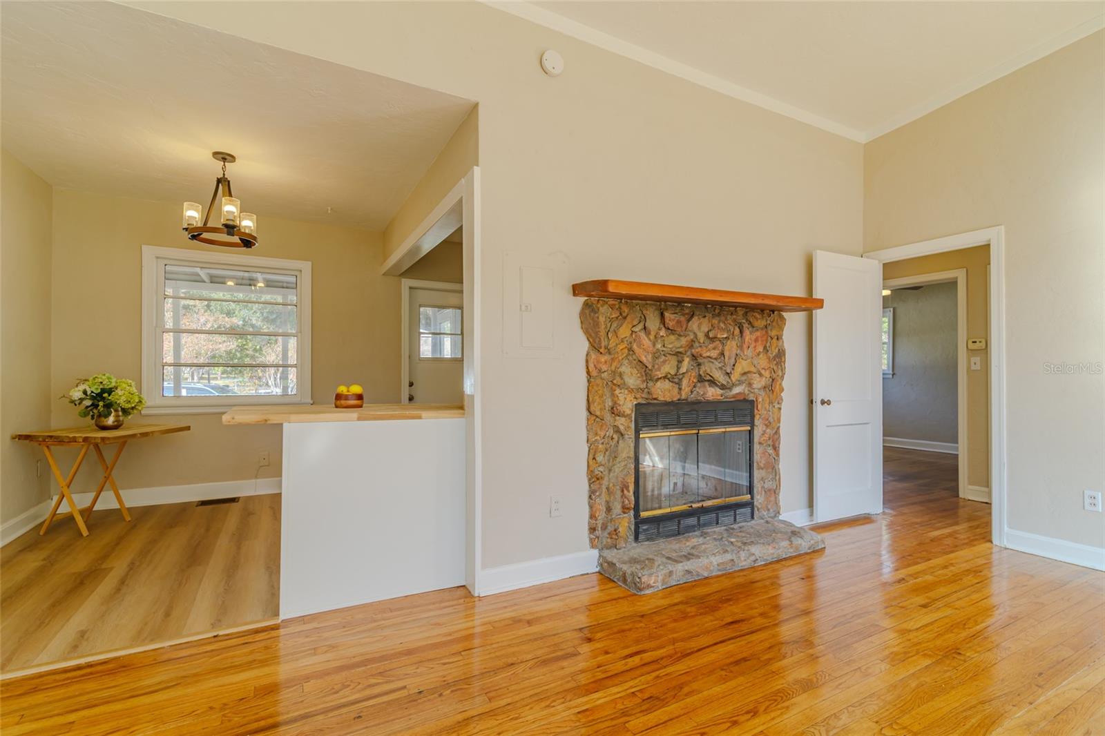 Image 9 of 58 For 910 11th Avenue