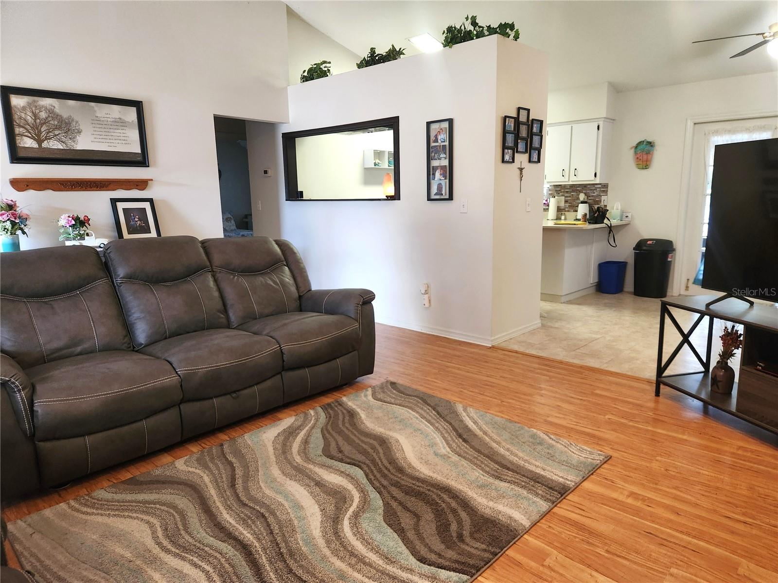 Image 5 of 28 For 4181 4th Terrace