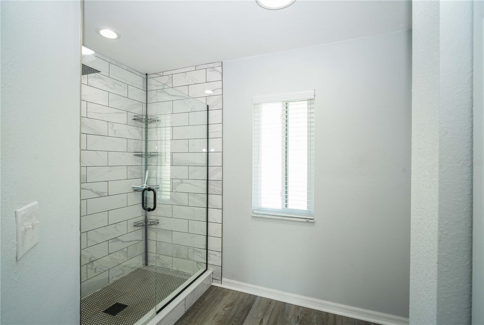 Image 16 of 38 For 10523 62nd Terrace Road