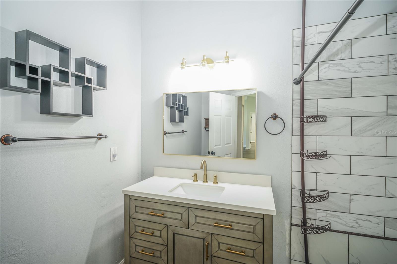 Image 19 of 38 For 10523 62nd Terrace Road