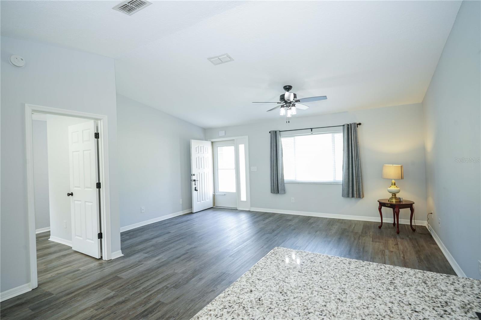 Image 4 of 38 For 10523 62nd Terrace Road