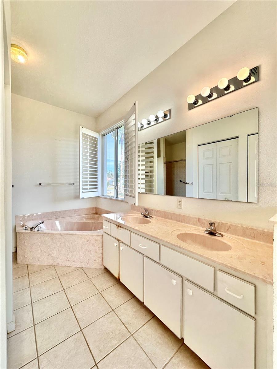 Image 10 of 36 For 5500 26th Lane