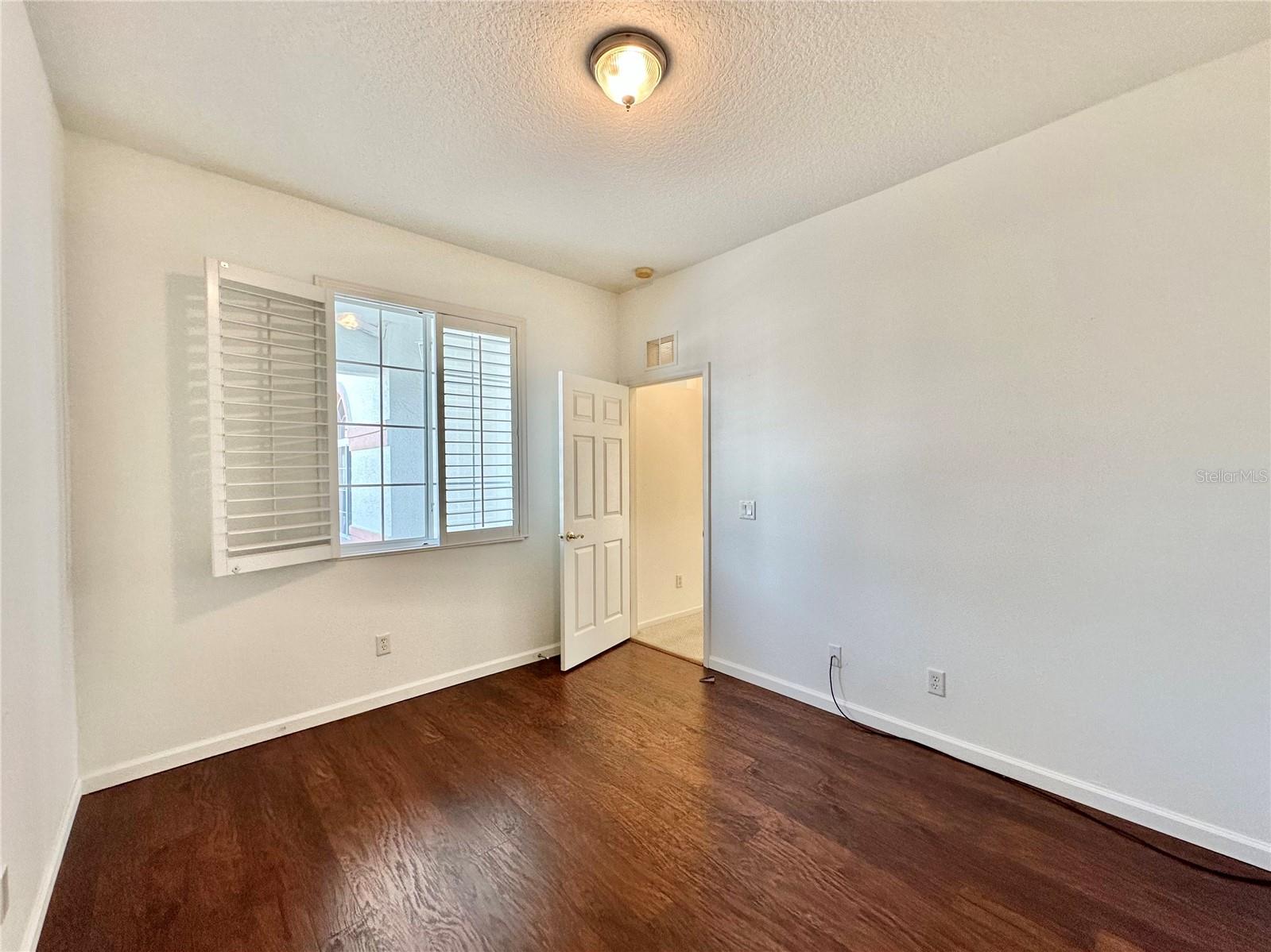 Image 20 of 36 For 5500 26th Lane