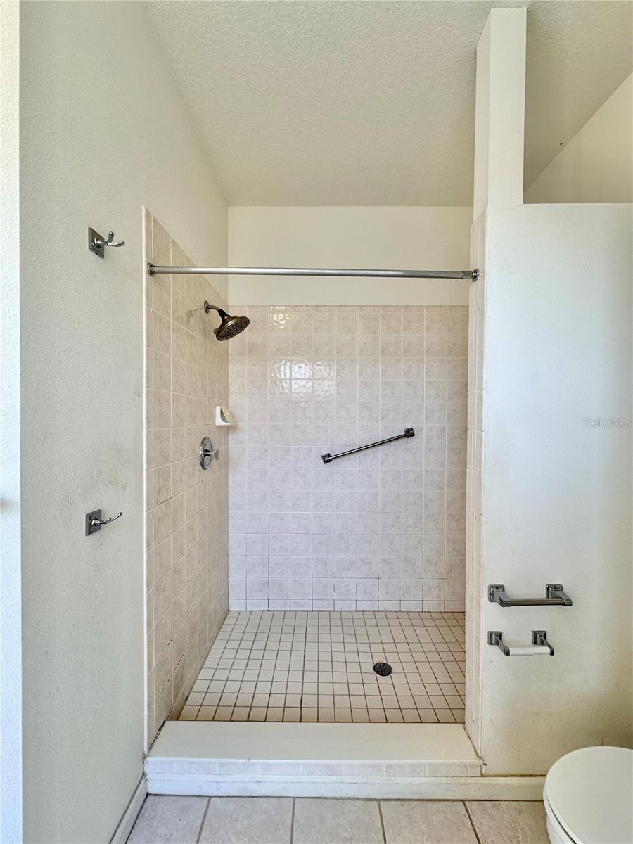 Image 8 of 36 For 5500 26th Lane