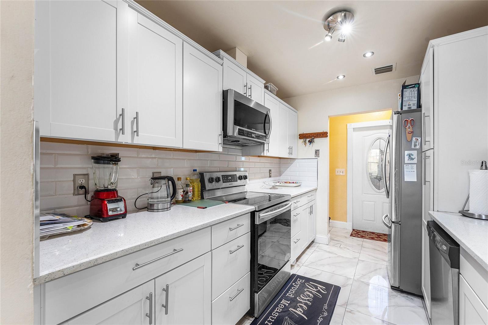 Image 12 of 28 For 10290 Carmen Lane