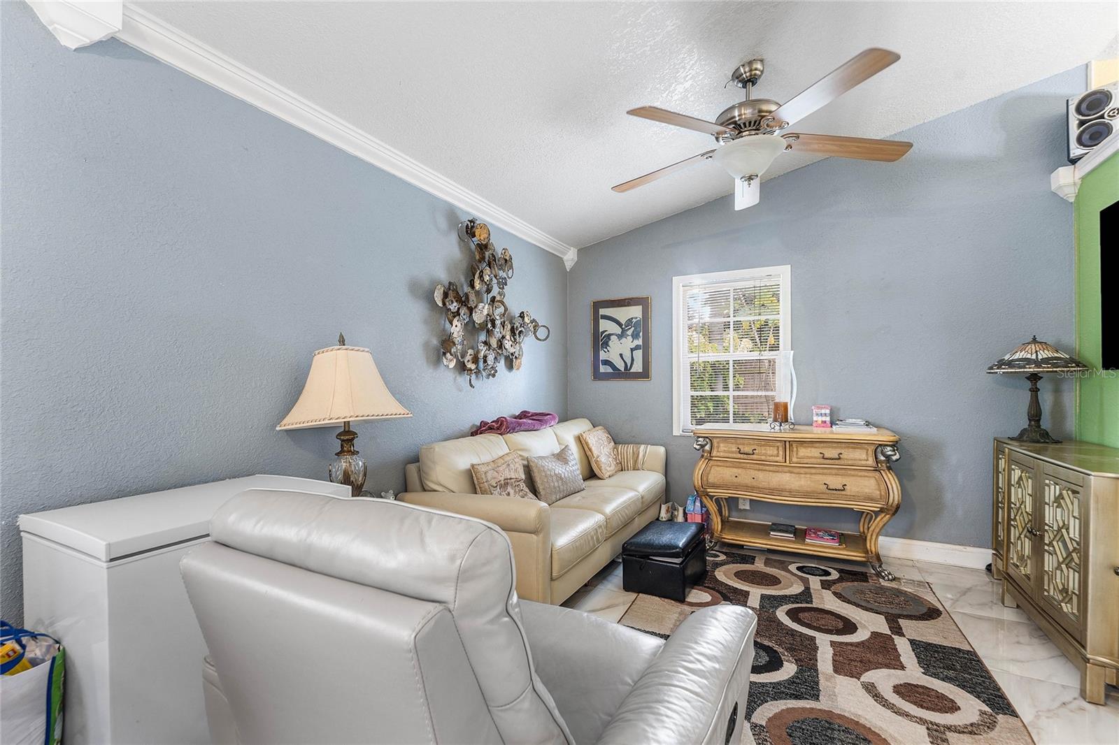 Image 13 of 28 For 10290 Carmen Lane