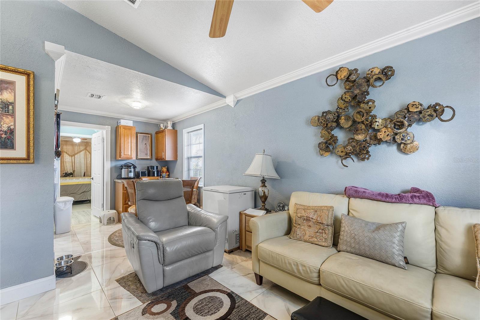 Image 14 of 28 For 10290 Carmen Lane