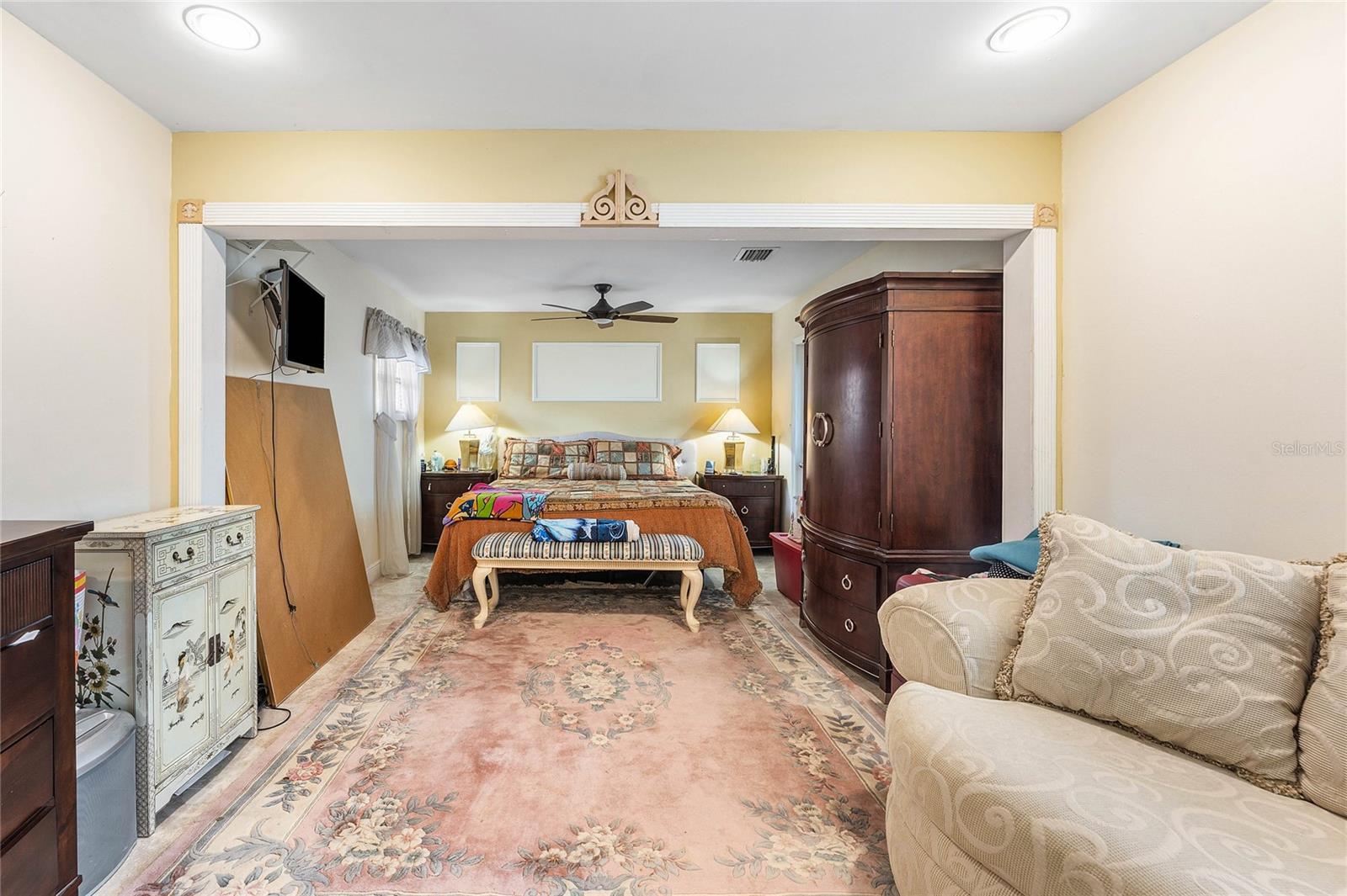 Image 20 of 28 For 10290 Carmen Lane