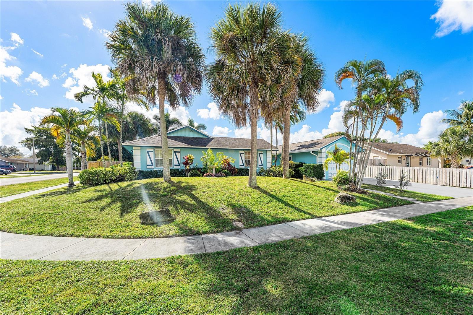 Image 3 of 28 For 10290 Carmen Lane