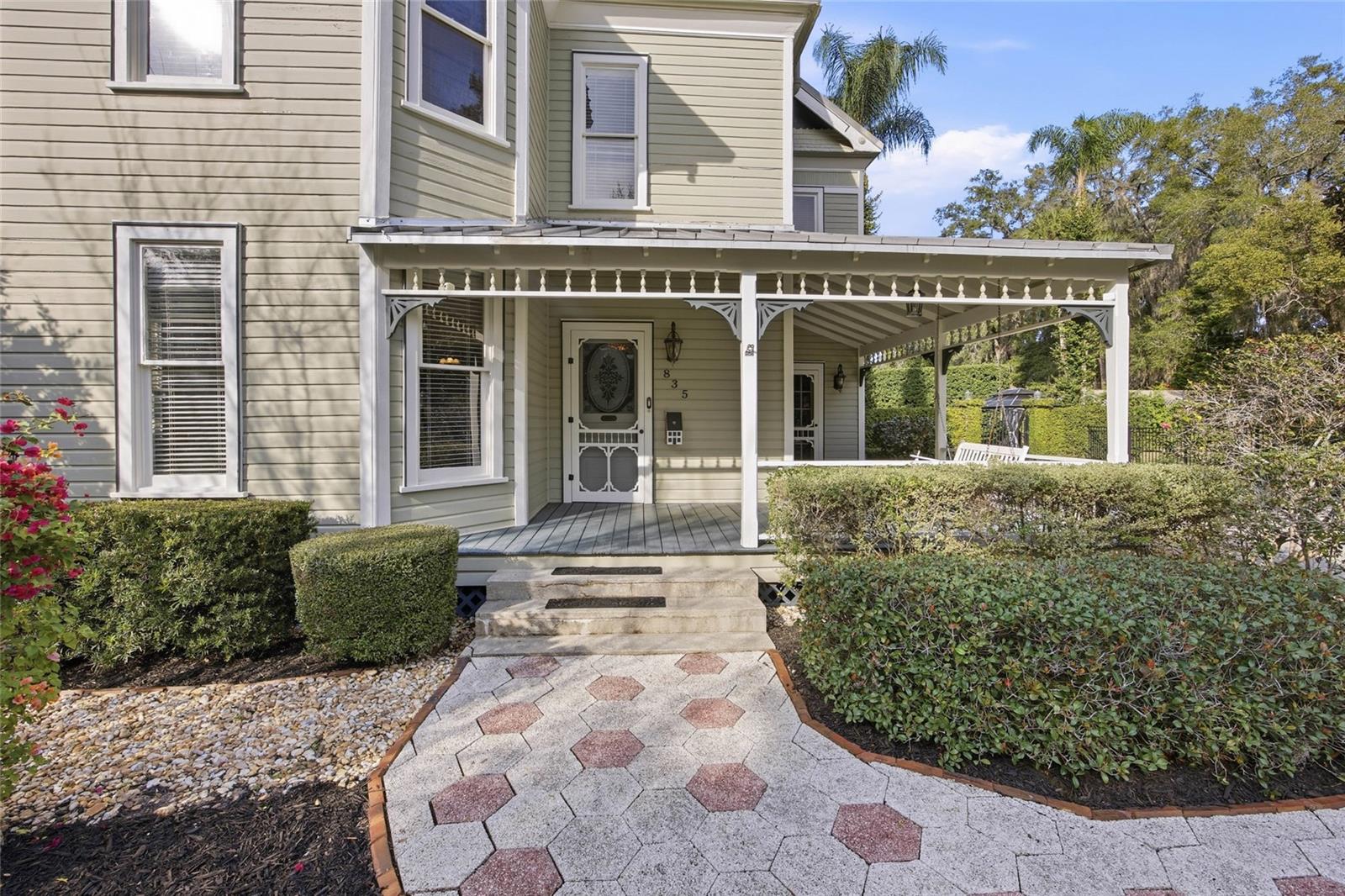 Image 4 of 64 For 835 3rd Street