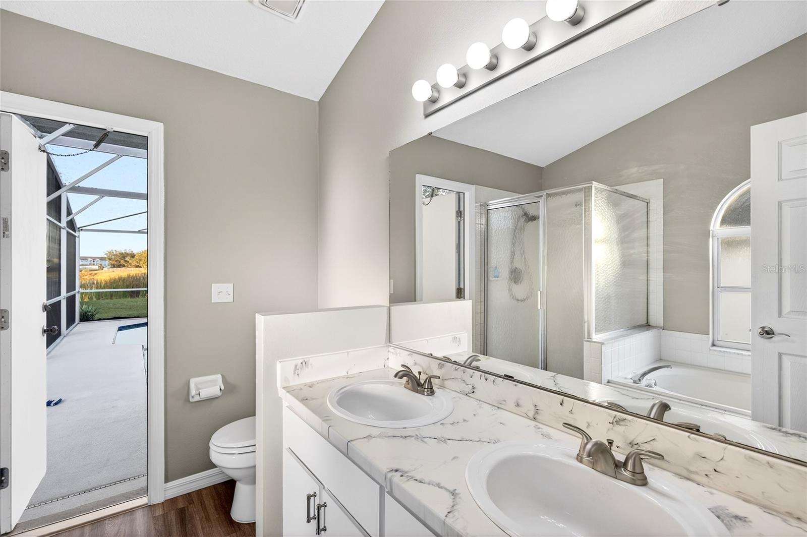 Image 23 of 56 For 216 Robbins Rest Circle