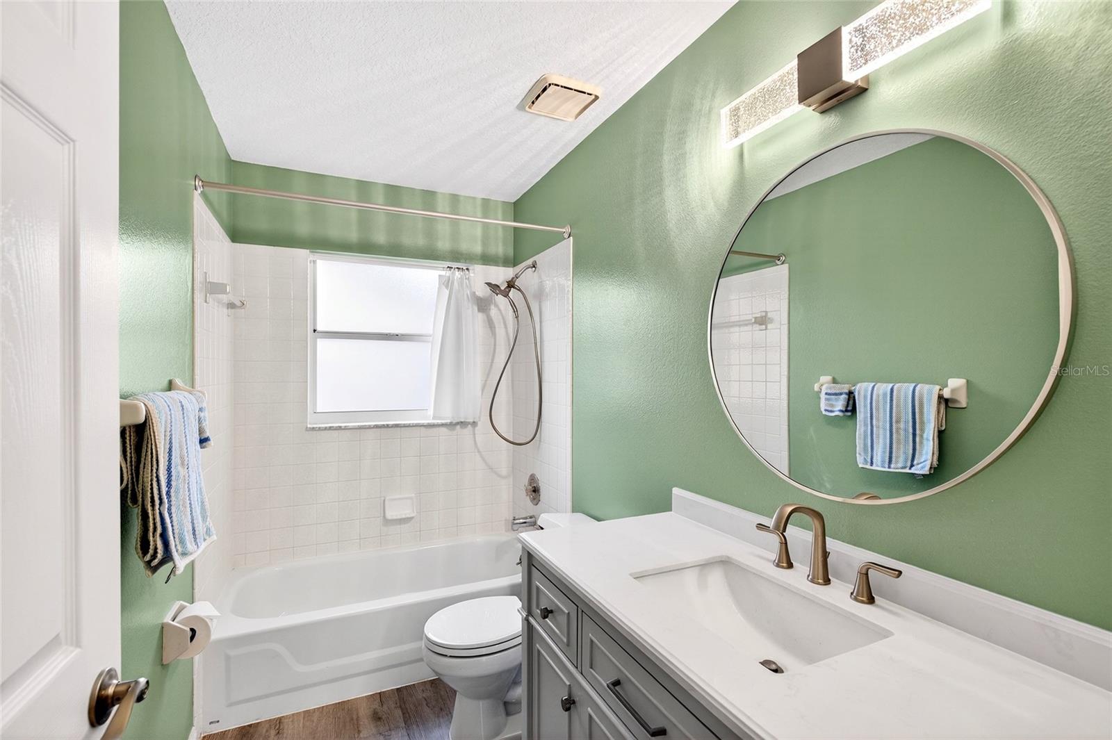 Image 30 of 56 For 216 Robbins Rest Circle