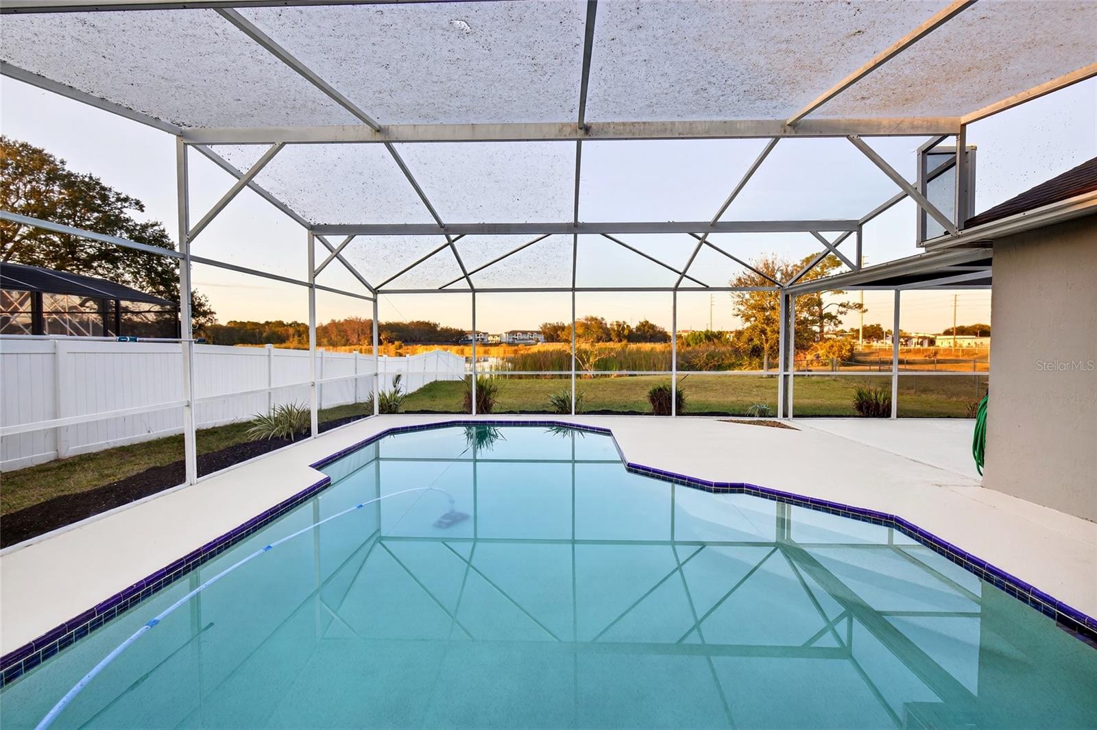 Image 33 of 56 For 216 Robbins Rest Circle