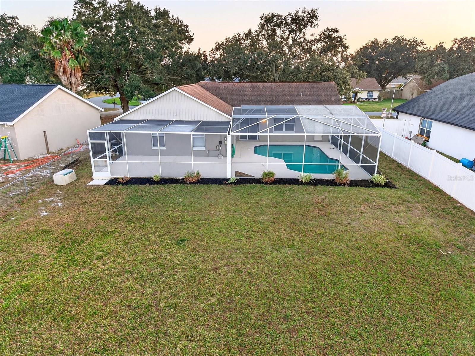 Image 38 of 56 For 216 Robbins Rest Circle