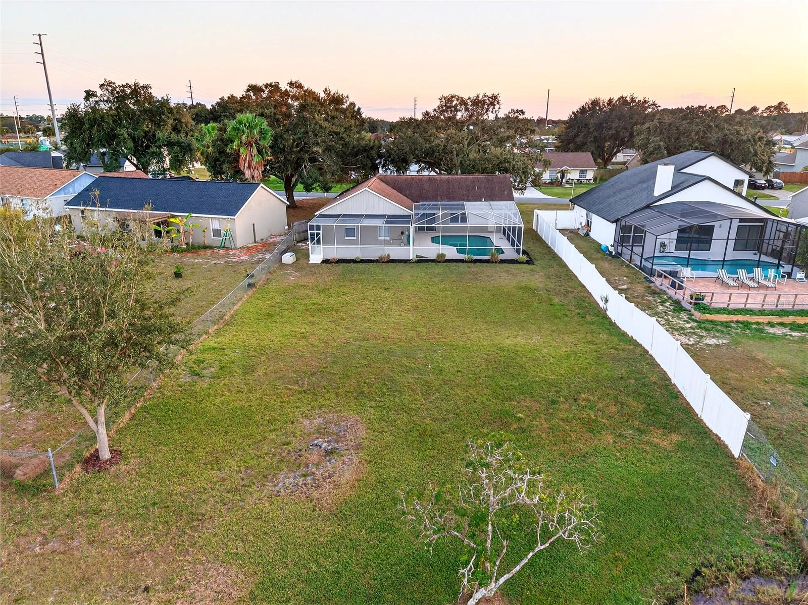 Image 39 of 56 For 216 Robbins Rest Circle