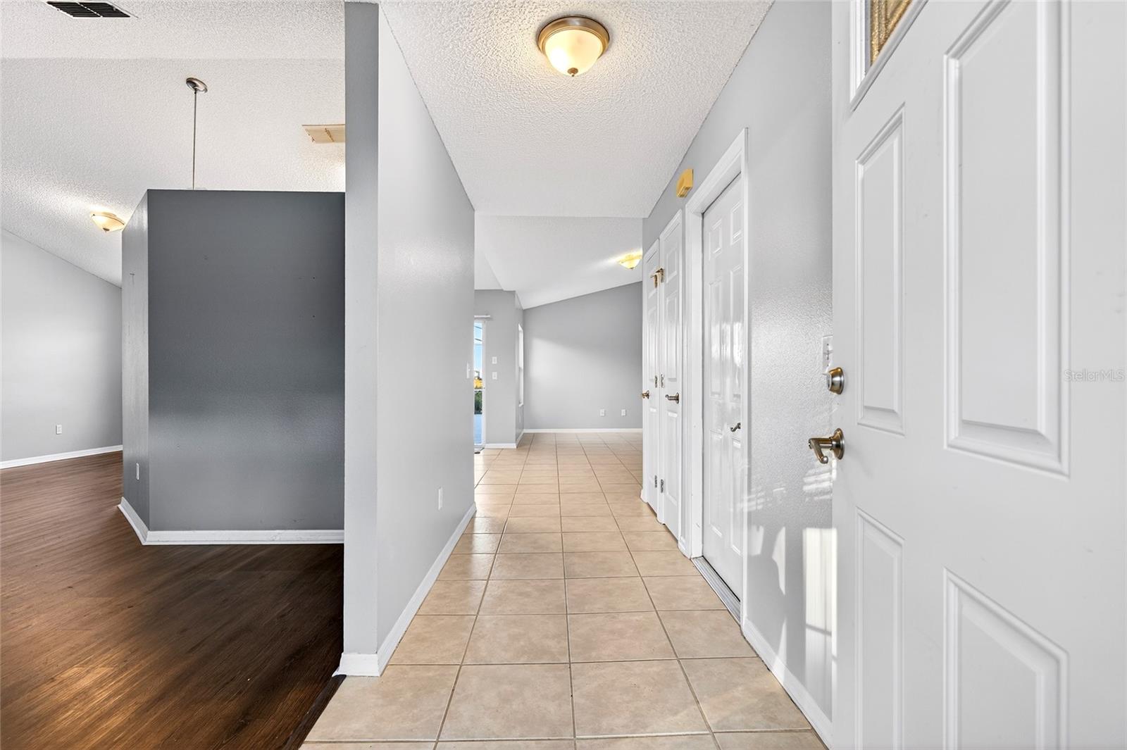 Image 5 of 56 For 216 Robbins Rest Circle