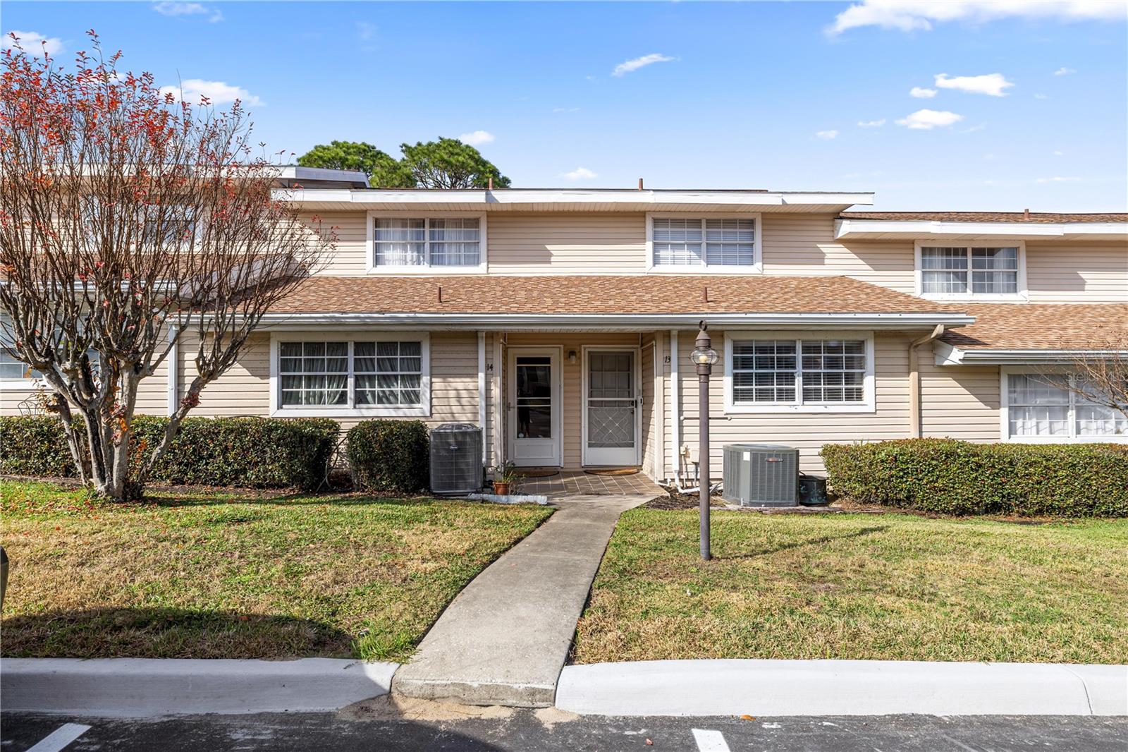 Image 31 of 32 For 11001 Sunset Harbor Road B14