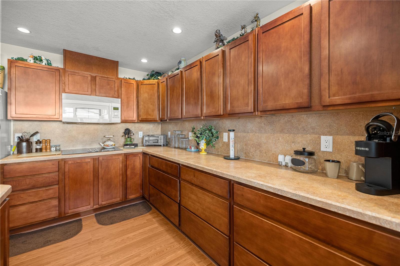 Image 13 of 27 For 9490 85th Avenue C