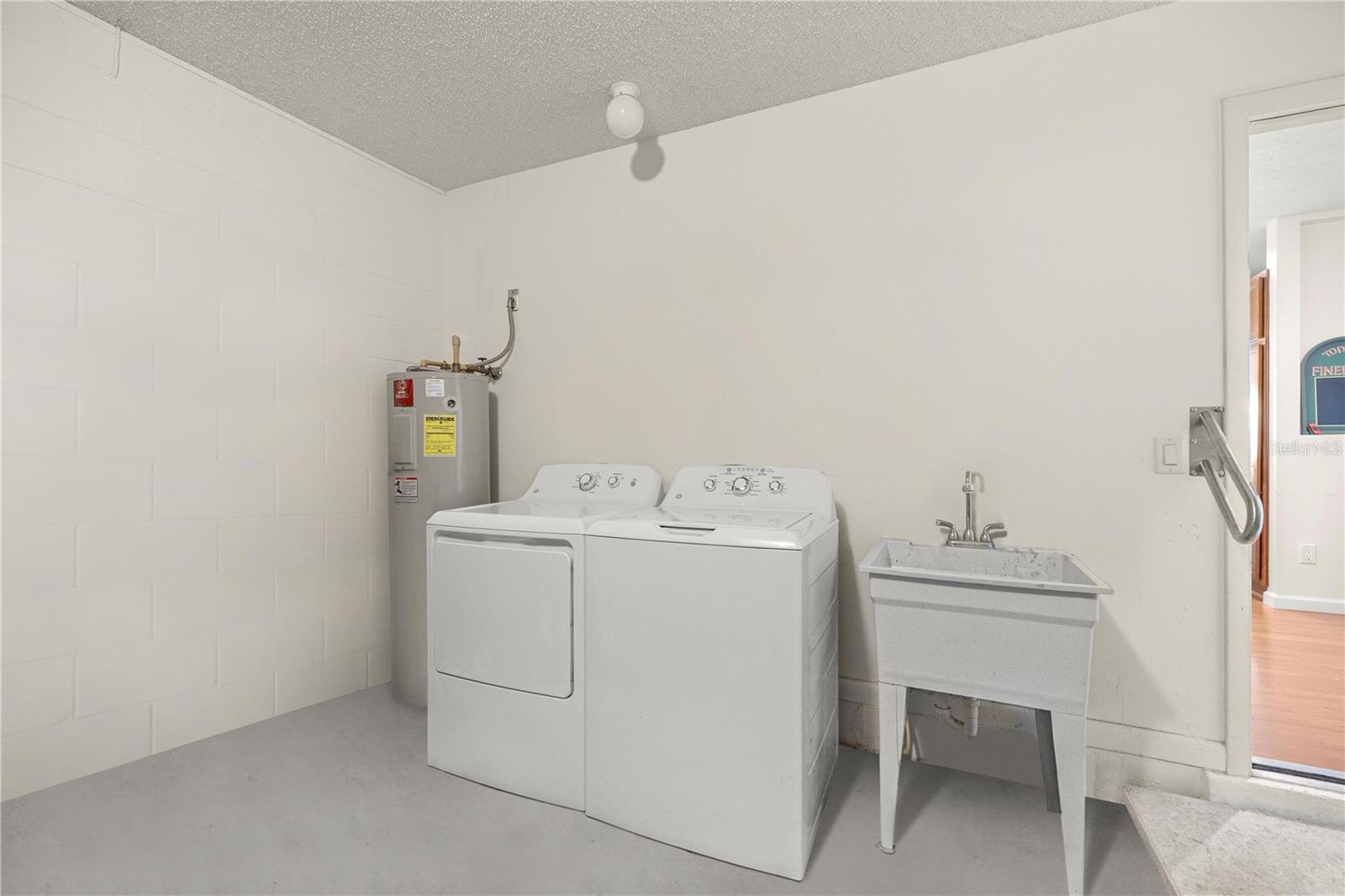 Image 23 of 27 For 9490 85th Avenue C