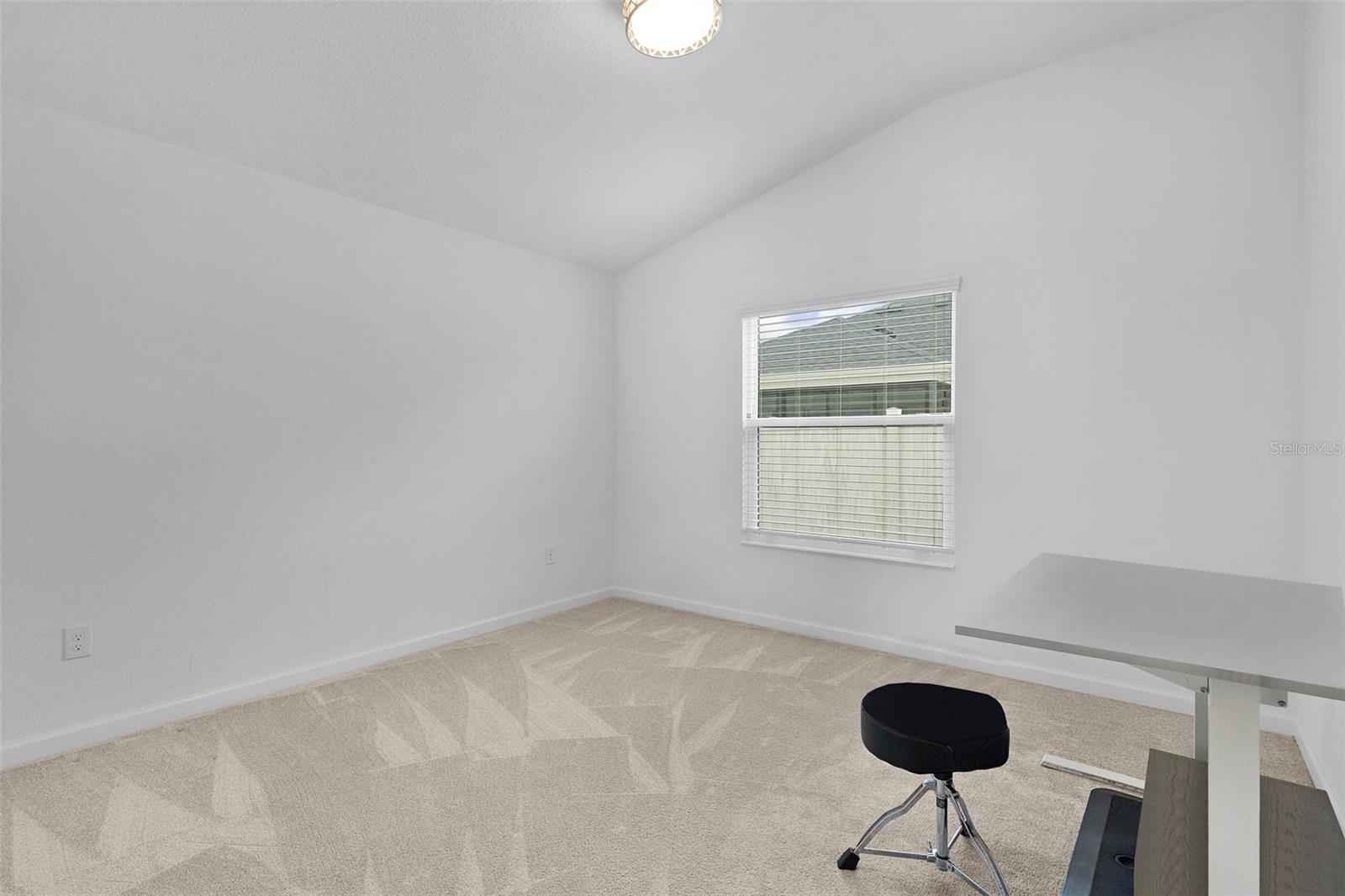 Image 25 of 53 For 842 Spring Avenue