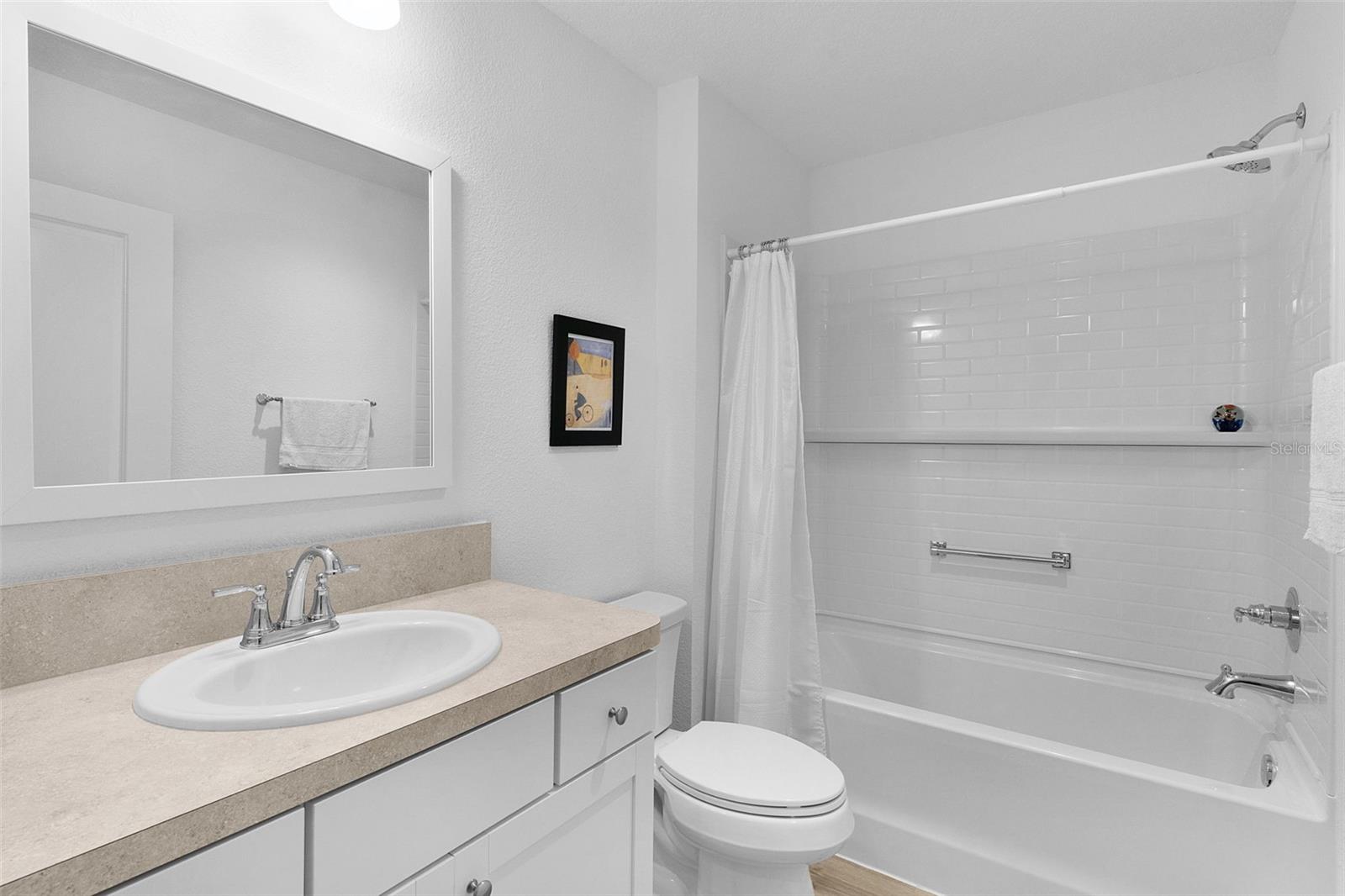 Image 27 of 53 For 842 Spring Avenue