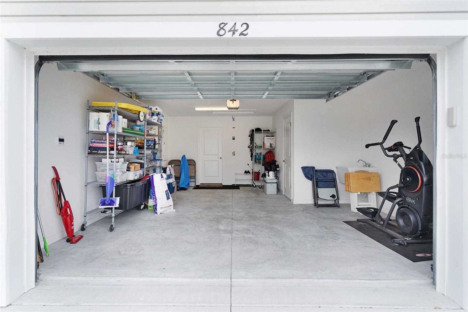 Image 28 of 53 For 842 Spring Avenue