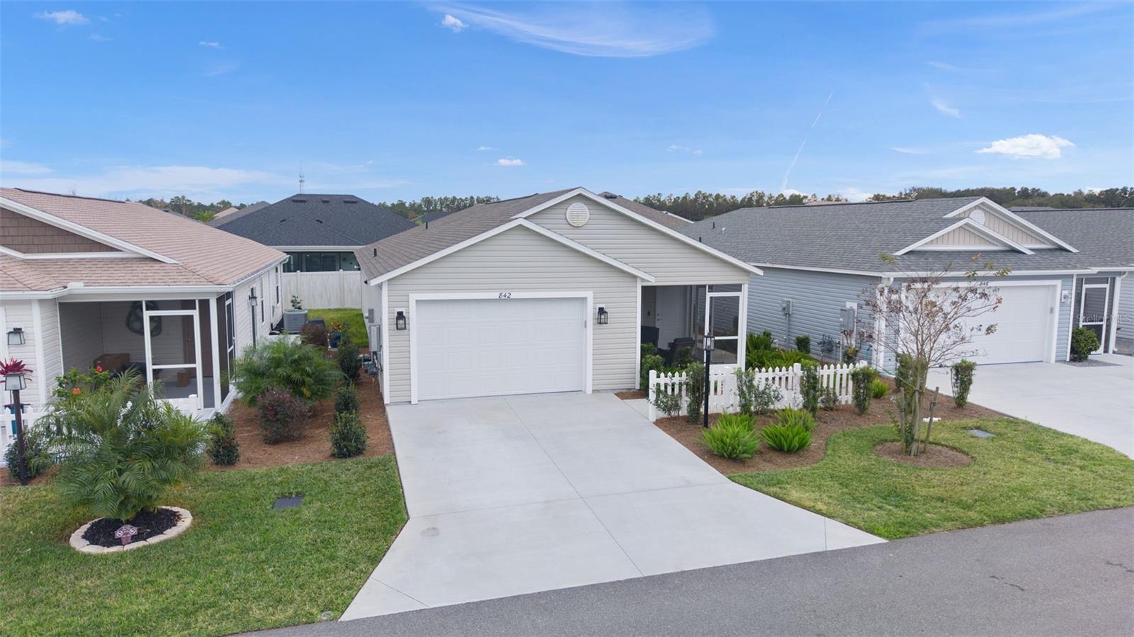 Image 41 of 53 For 842 Spring Avenue