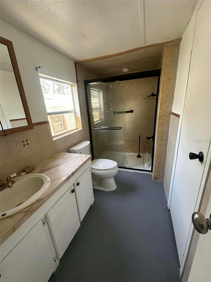 Image 20 of 42 For 6445 173rd Lane