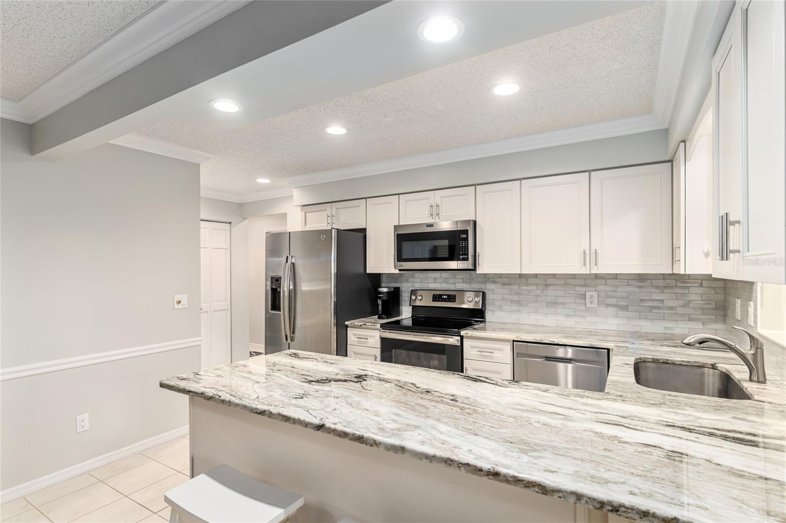 Image 29 of 72 For 8419 92nd Place C