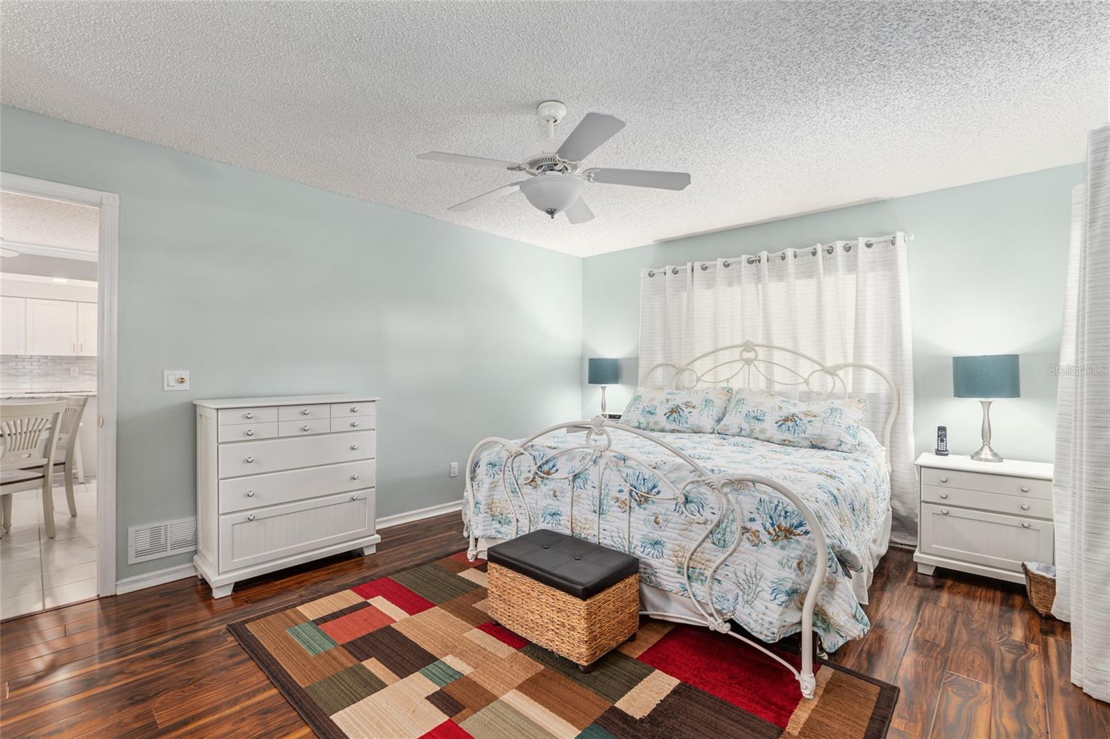 Image 38 of 72 For 8419 92nd Place C