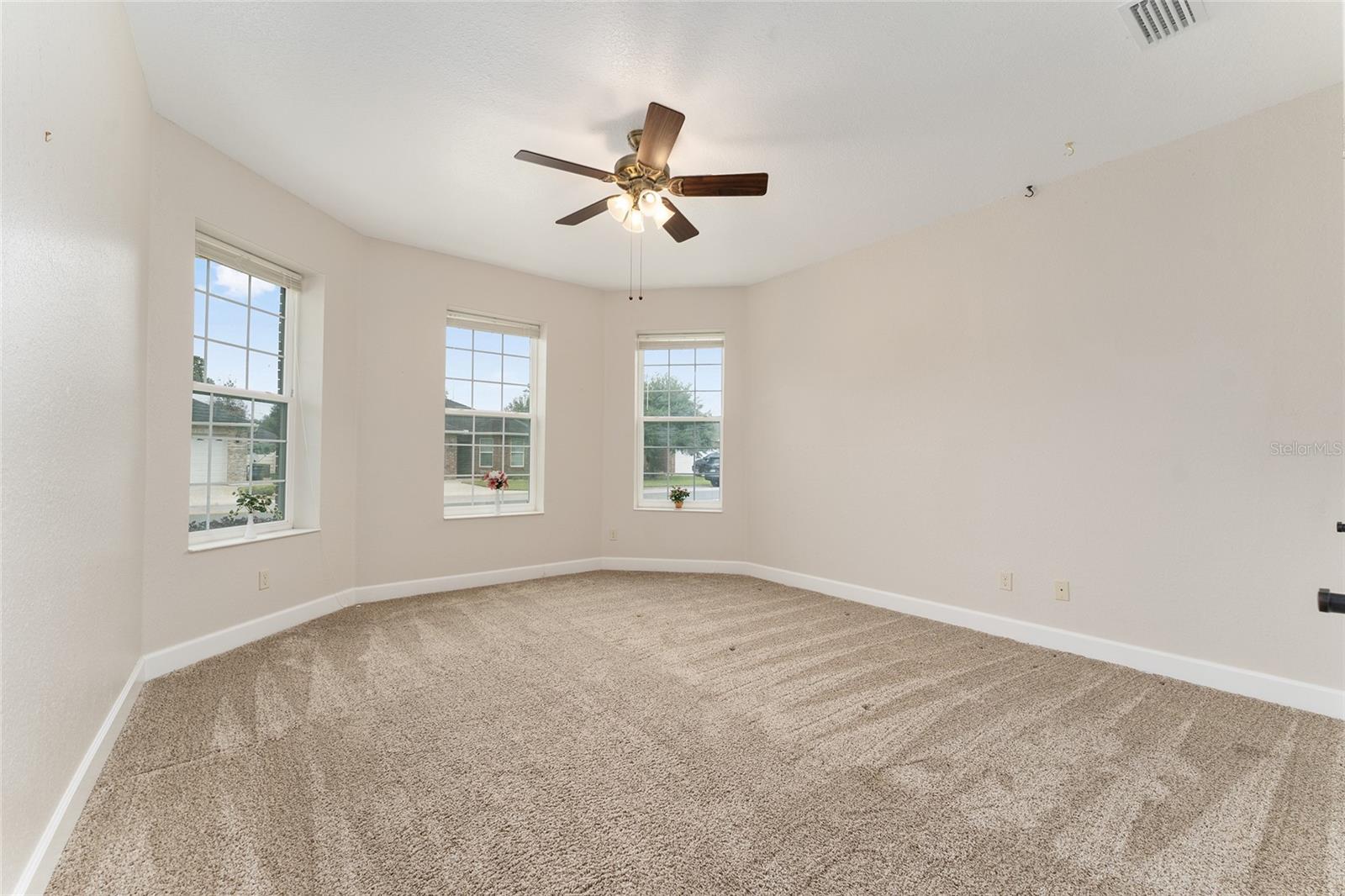 Image 26 of 48 For 2210 37th Court