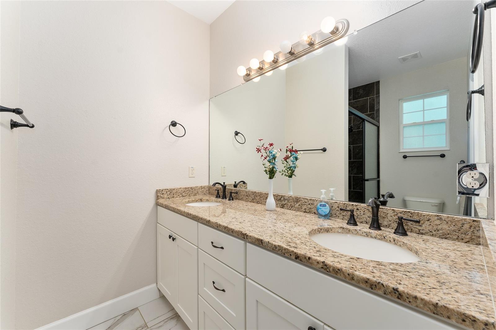 Image 39 of 48 For 2210 37th Court