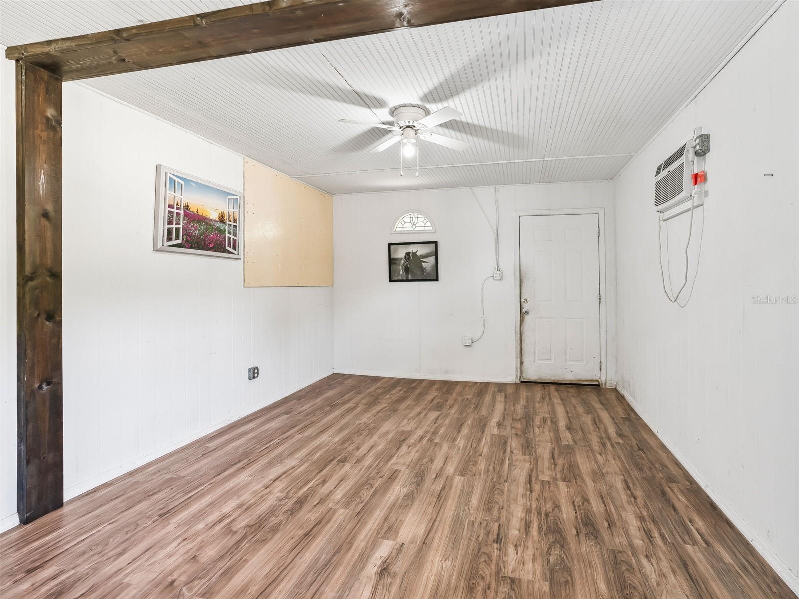 Image 11 of 30 For 950 200th Avenue