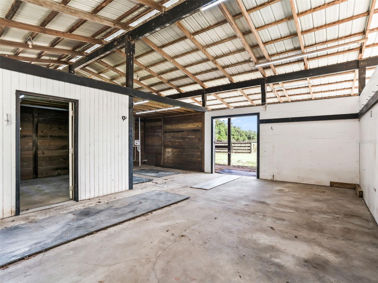 Image 15 of 30 For 950 200th Avenue