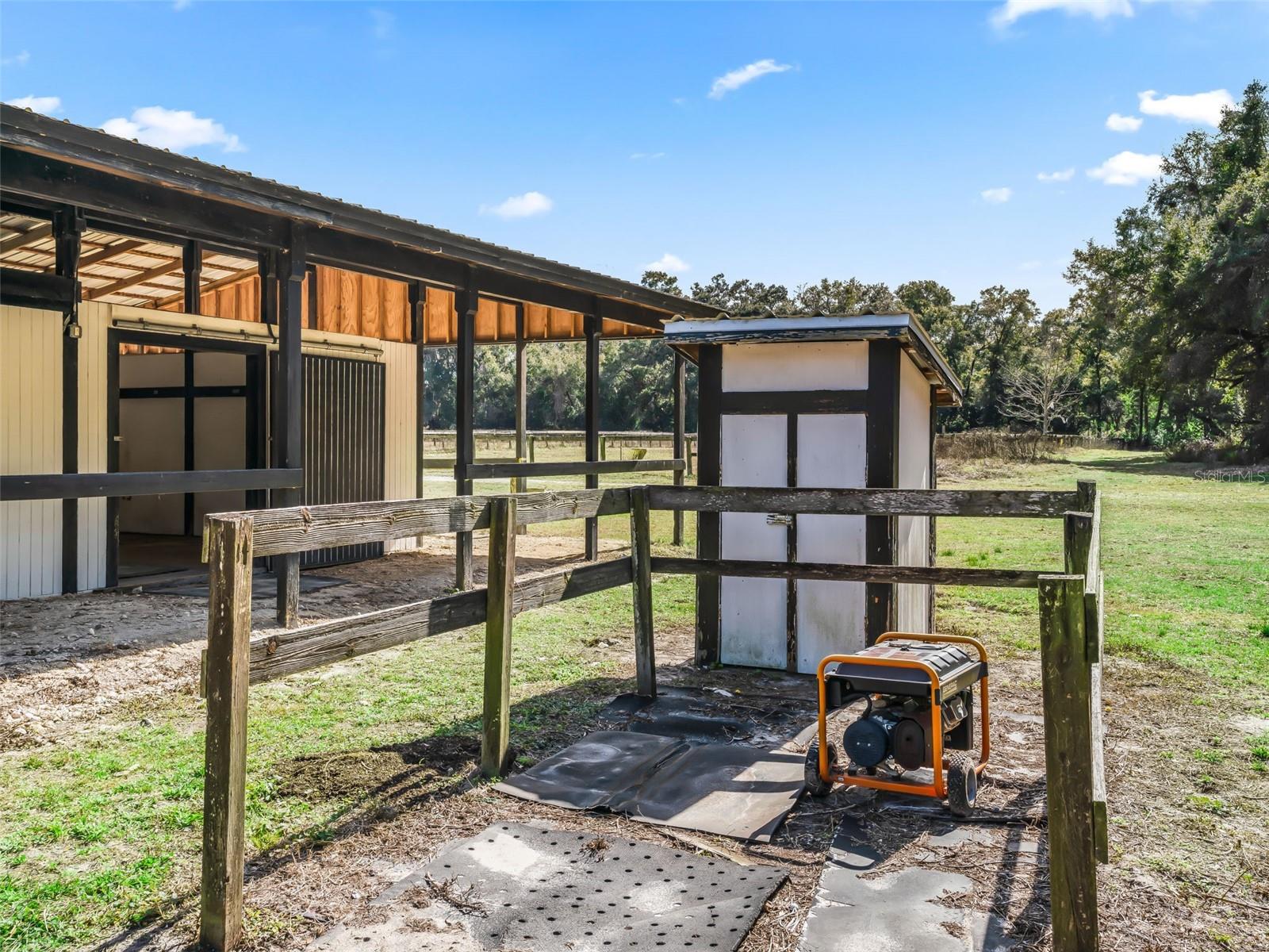 Image 21 of 30 For 950 200th Avenue