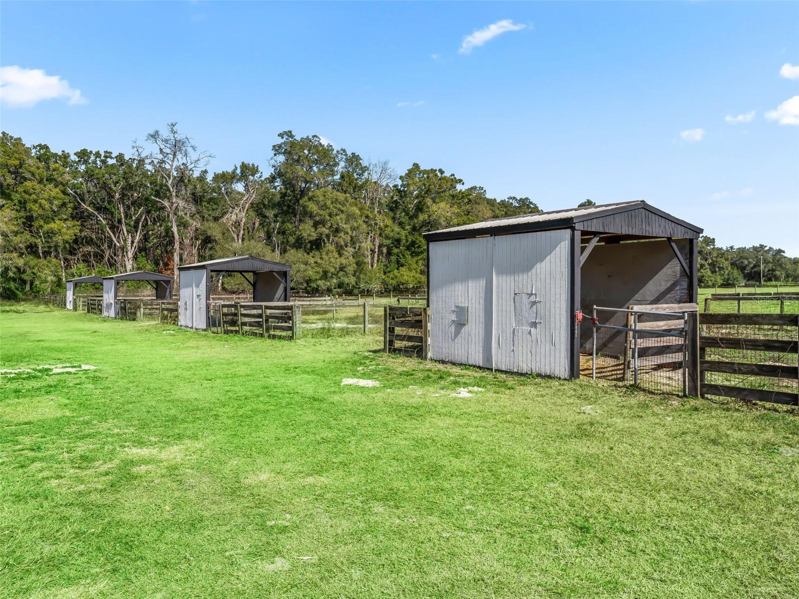 Image 22 of 30 For 950 200th Avenue