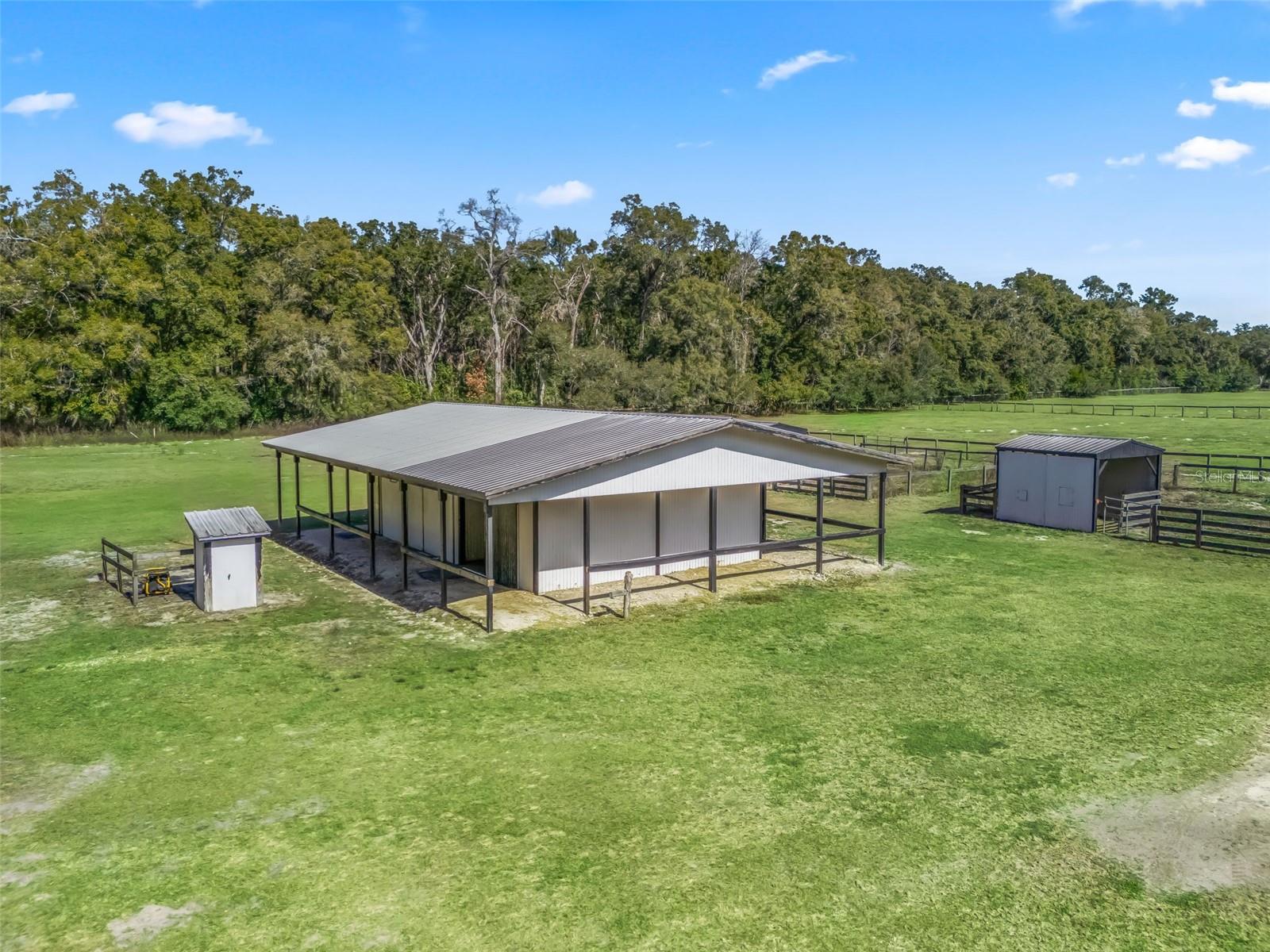 Image 7 of 30 For 950 200th Avenue