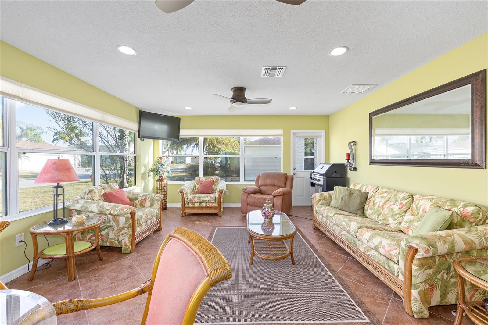 Image 14 of 24 For 2573 Fletcher Lane