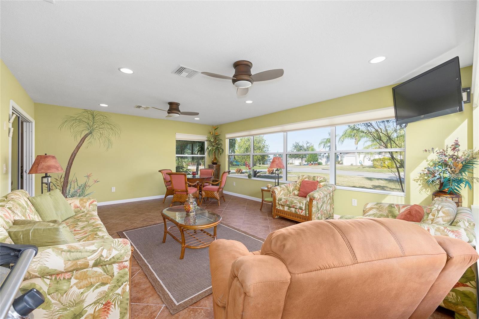 Image 15 of 24 For 2573 Fletcher Lane