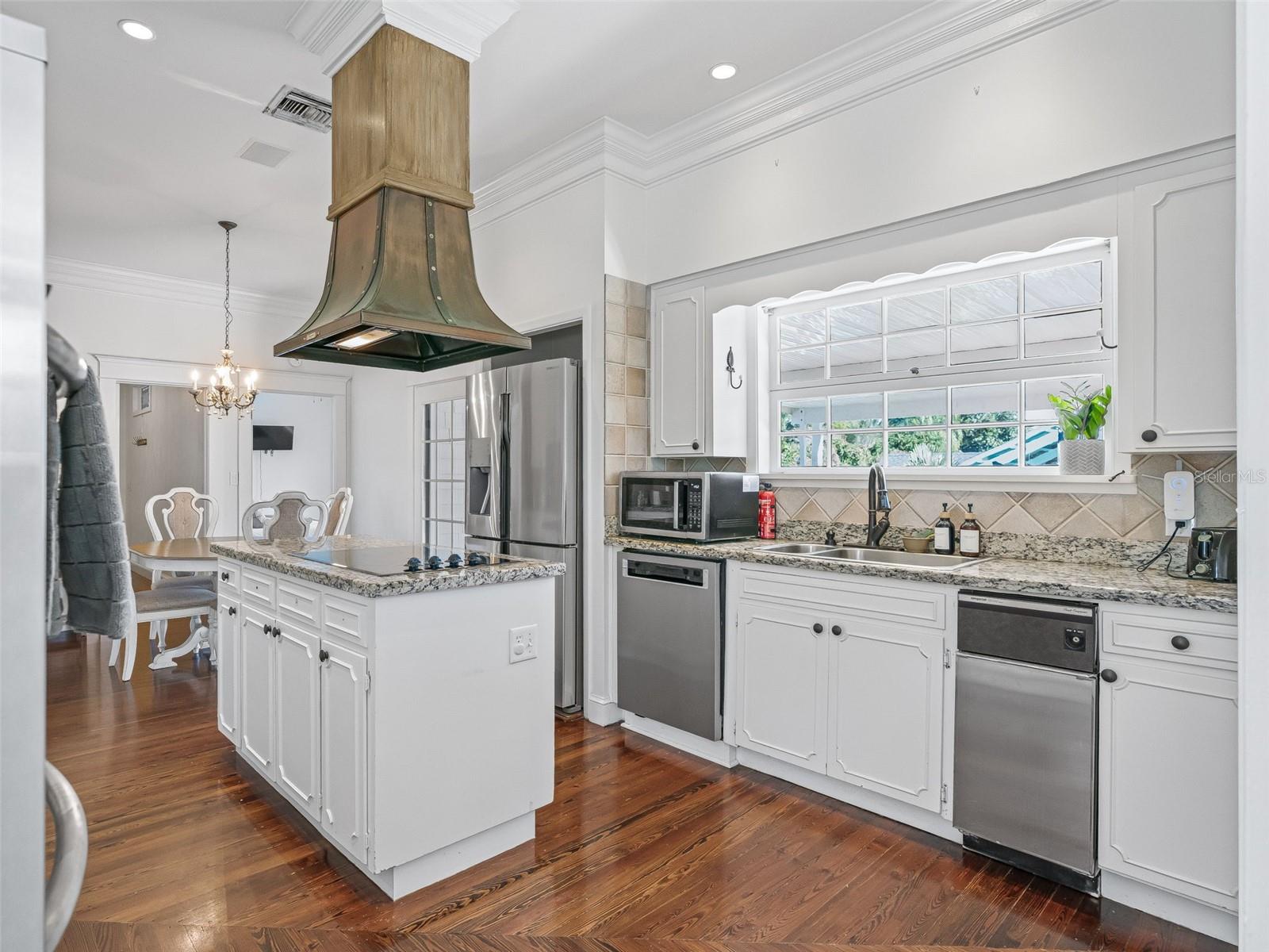 Image 10 of 40 For 1218 11th Street