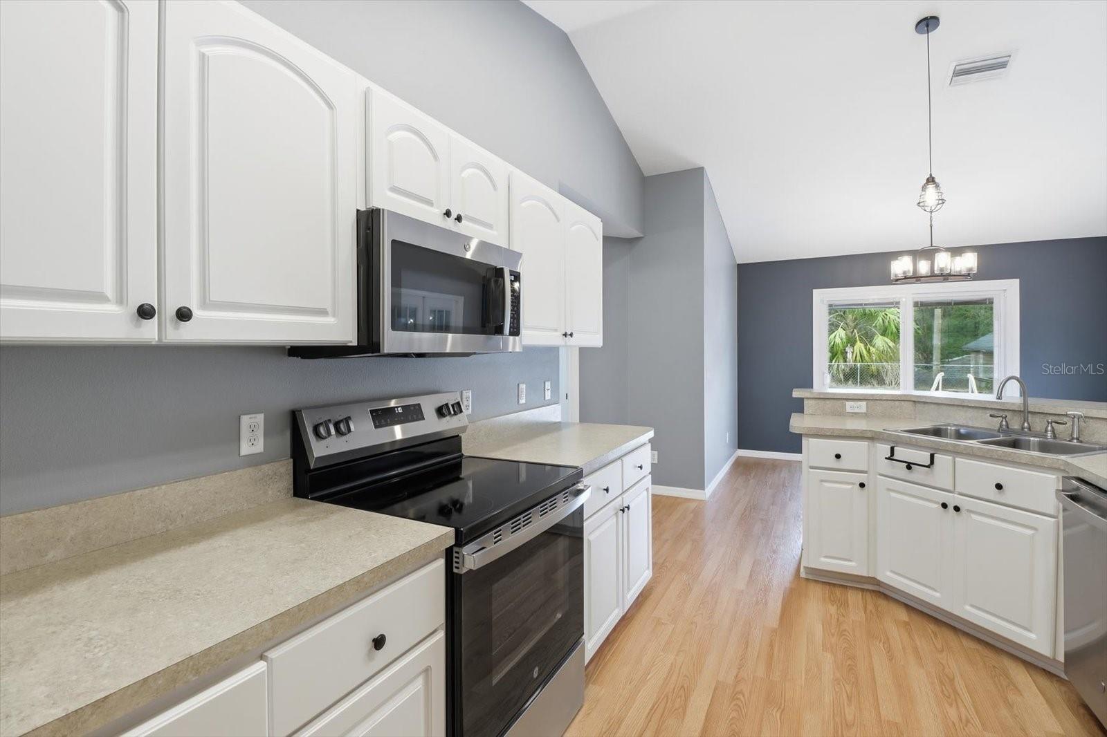 Image 14 of 54 For 11631 195th Place