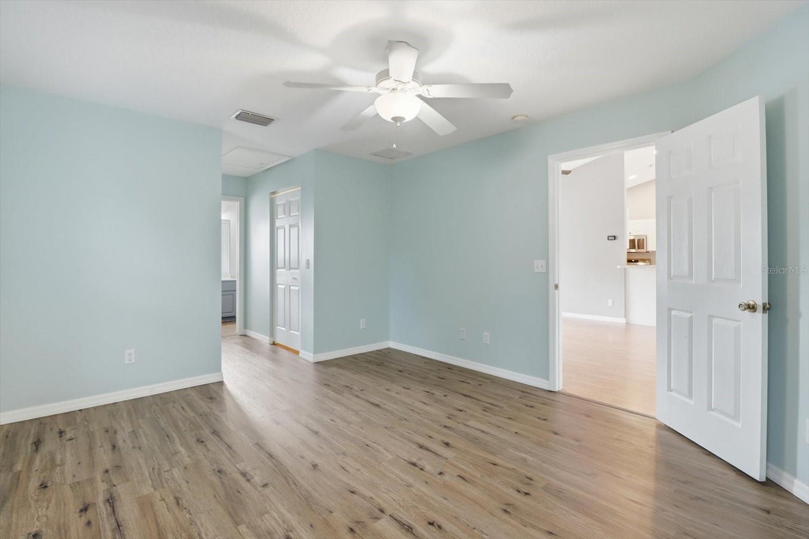 Image 21 of 54 For 11631 195th Place