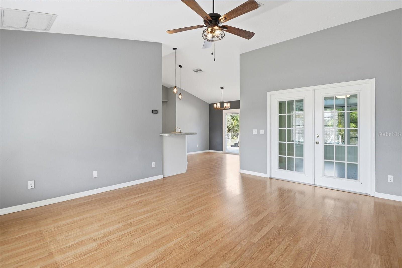 Image 7 of 54 For 11631 195th Place