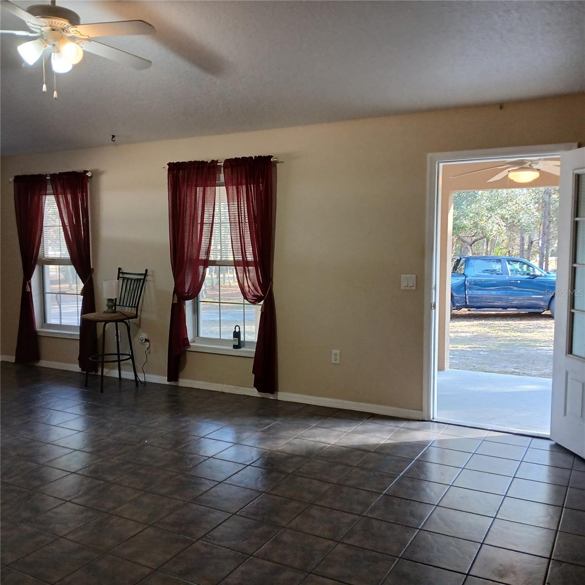 Image 25 of 76 For 2626 Columbine Avenue