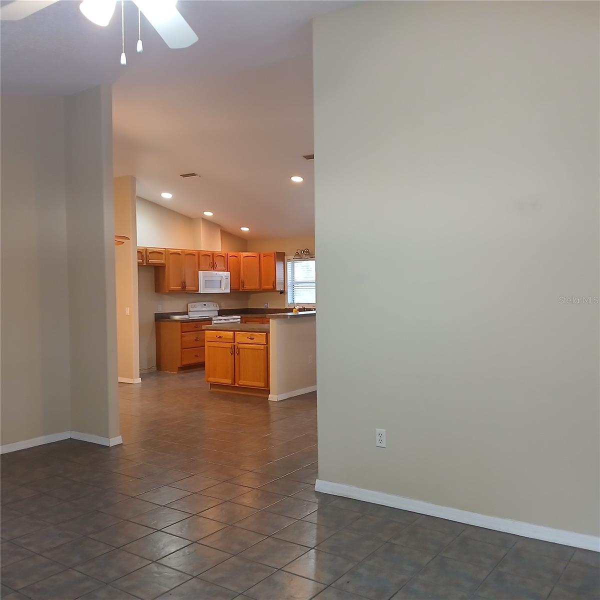 Image 26 of 76 For 2626 Columbine Avenue