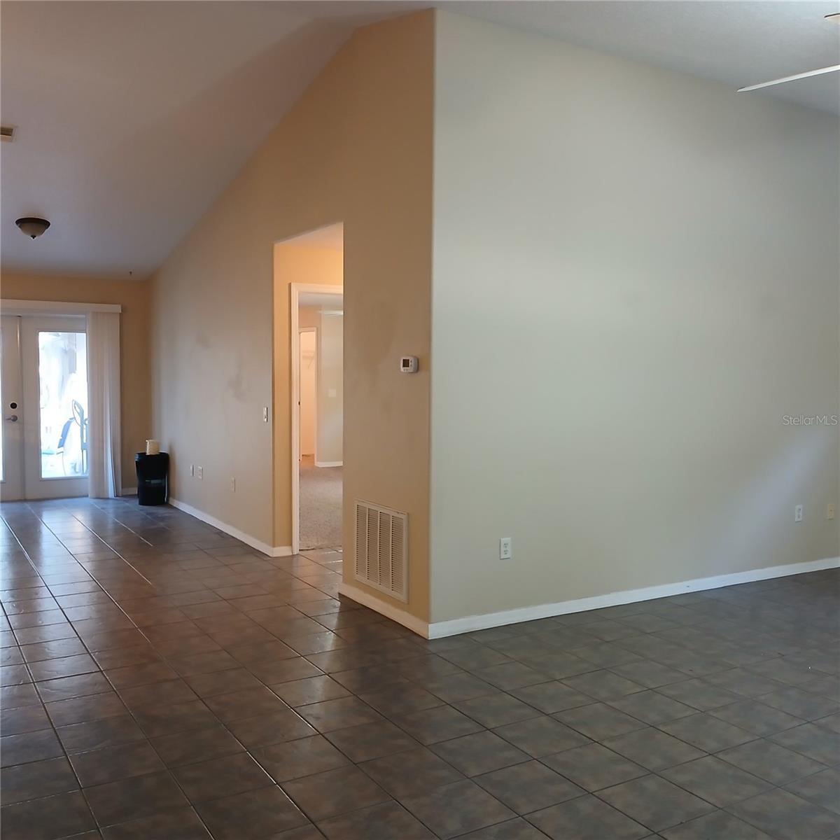 Image 27 of 76 For 2626 Columbine Avenue